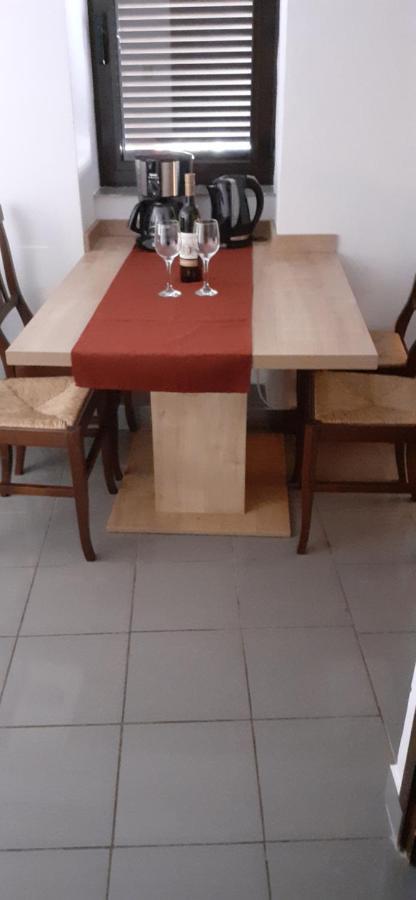 Old Town Baska Apartment ภายนอก รูปภาพ