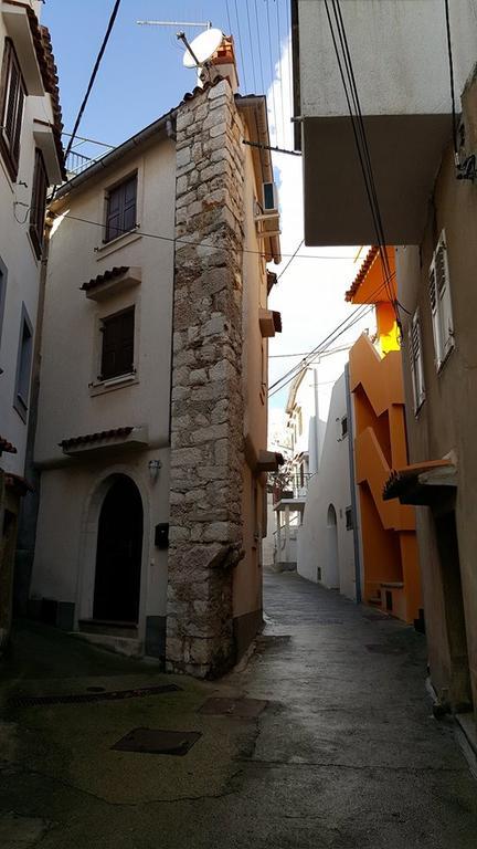 Old Town Baska Apartment ภายนอก รูปภาพ